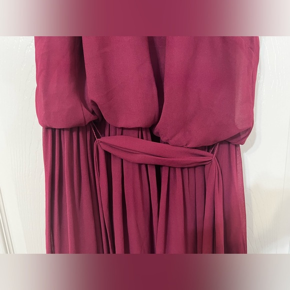 Donna Morgan Collection Maroon Evening Gown Size 2 - Picture 12 of 16